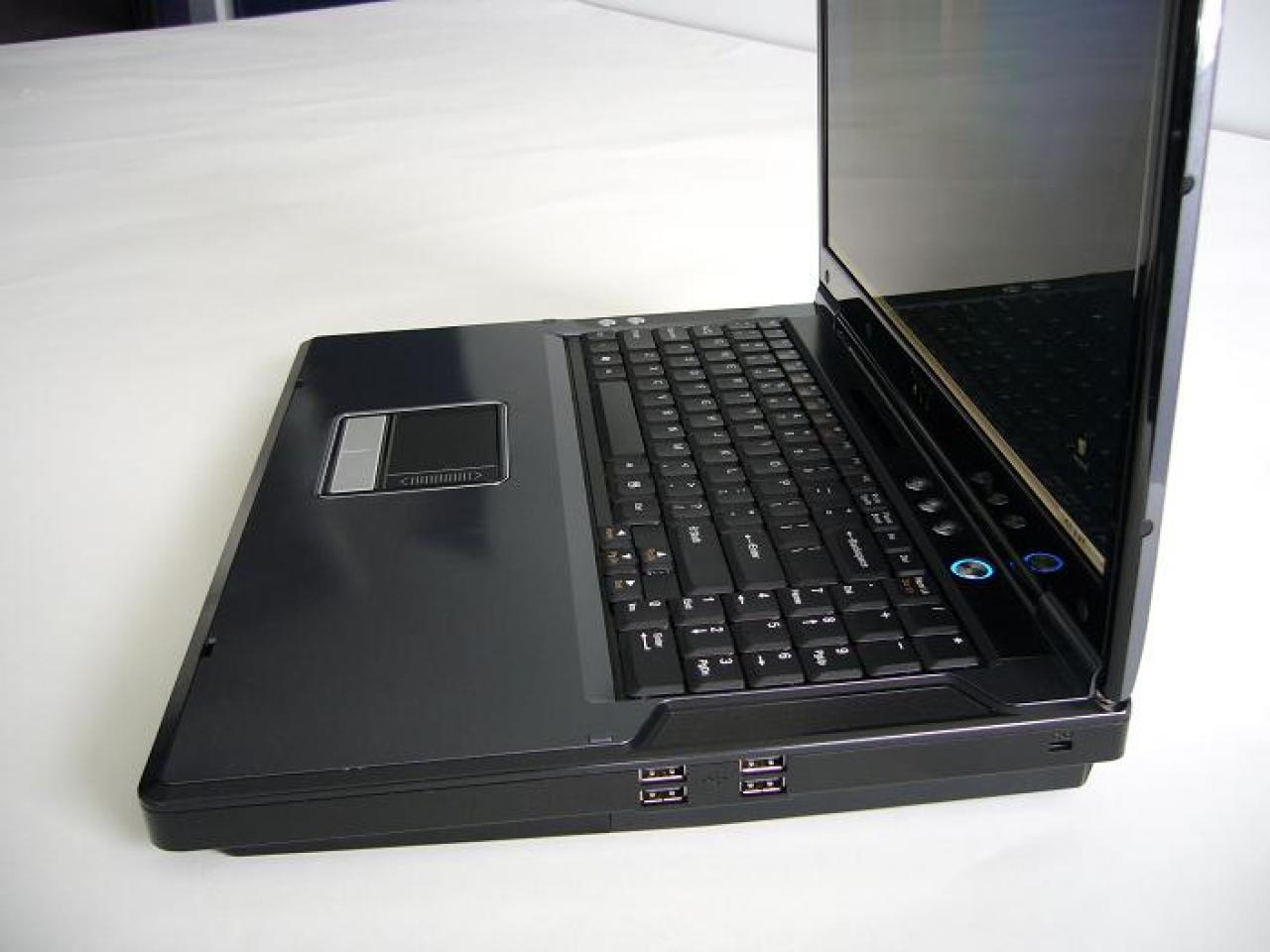 [02/02/2009] Phantom-Serie von Eurocom (2)