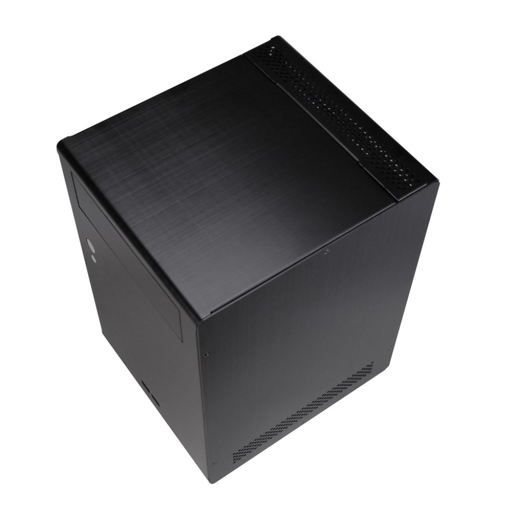 [13/02/2009] Lian Li PC-Q07 (4)