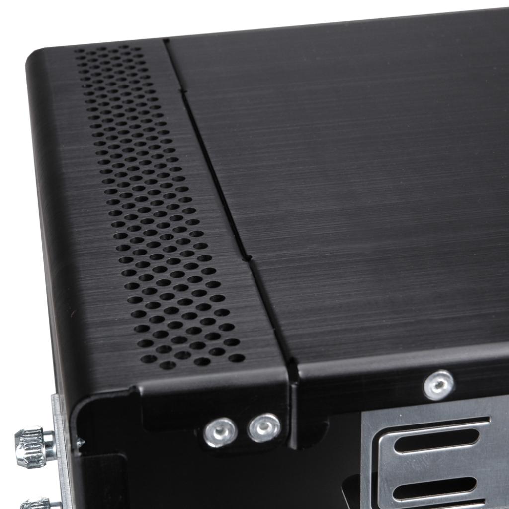 [13/02/2009] Lian Li PC-Q07 (10)