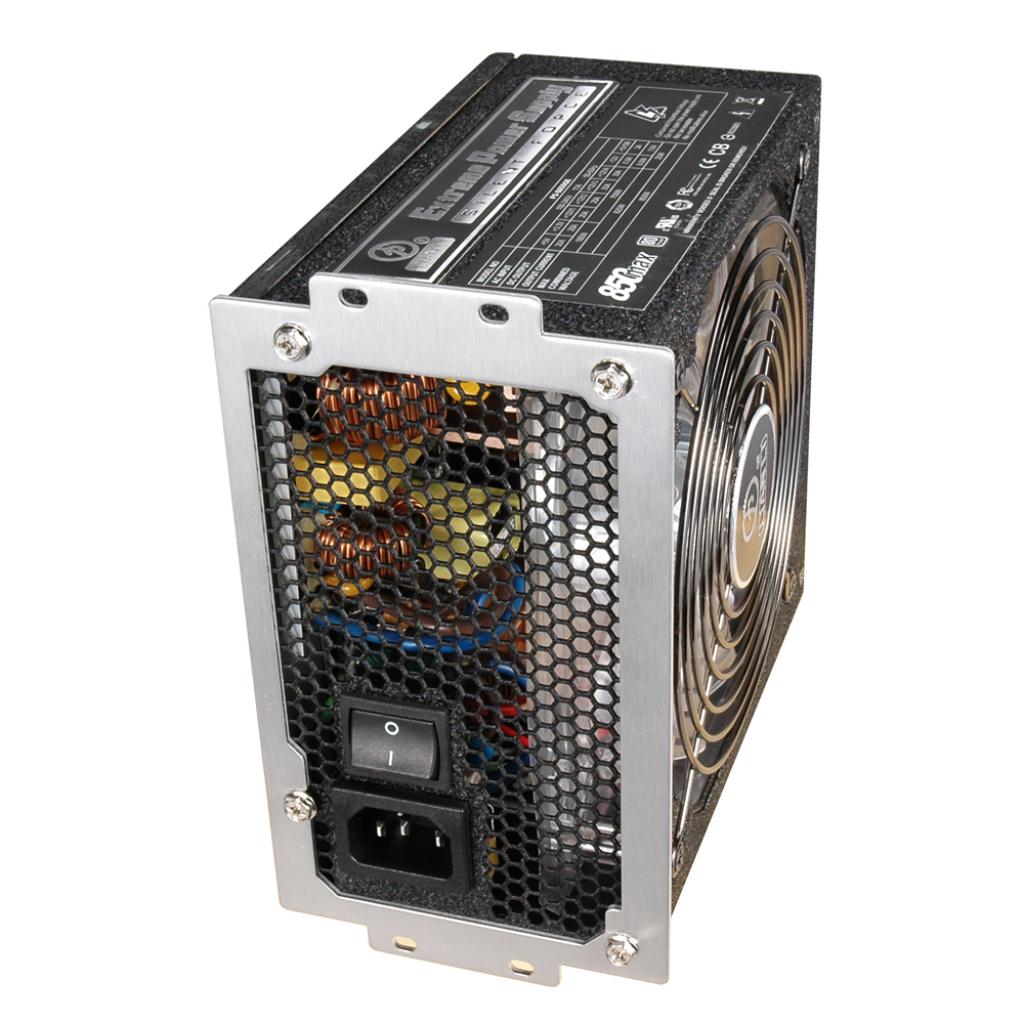 [13/02/2009] Lian Li PC-Q07 (14)