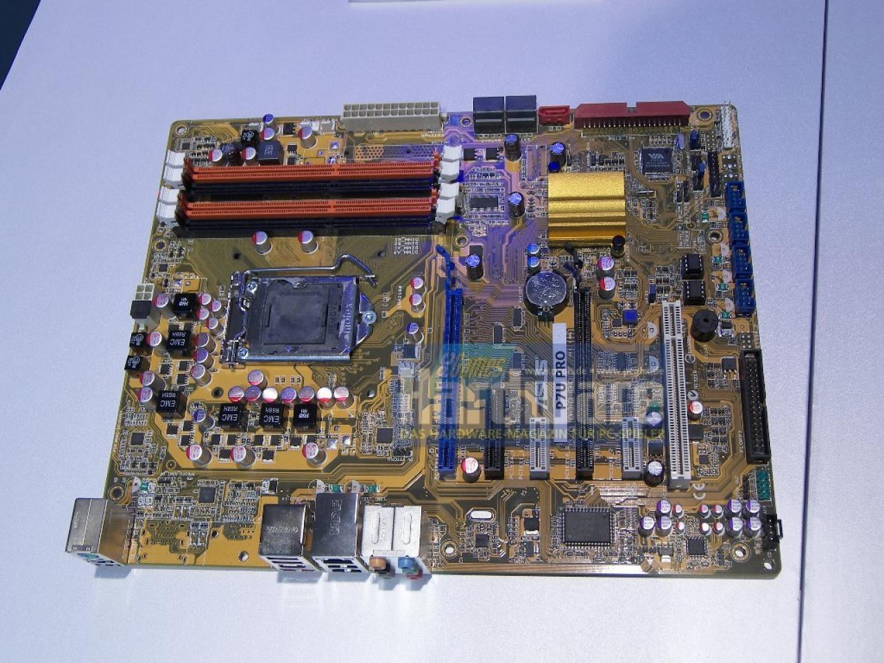 [01/03/2009] Erste Asus-Mainboards mit Sockel 1160 für Core-i5-CPUs. (1)