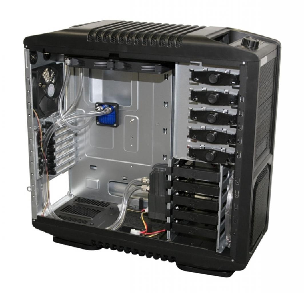 [23/03/2009] Innovatek: Festplattenwasserkühlung und CM Strom Sniper mit Dual-Radiator-Kühlanlage (4)