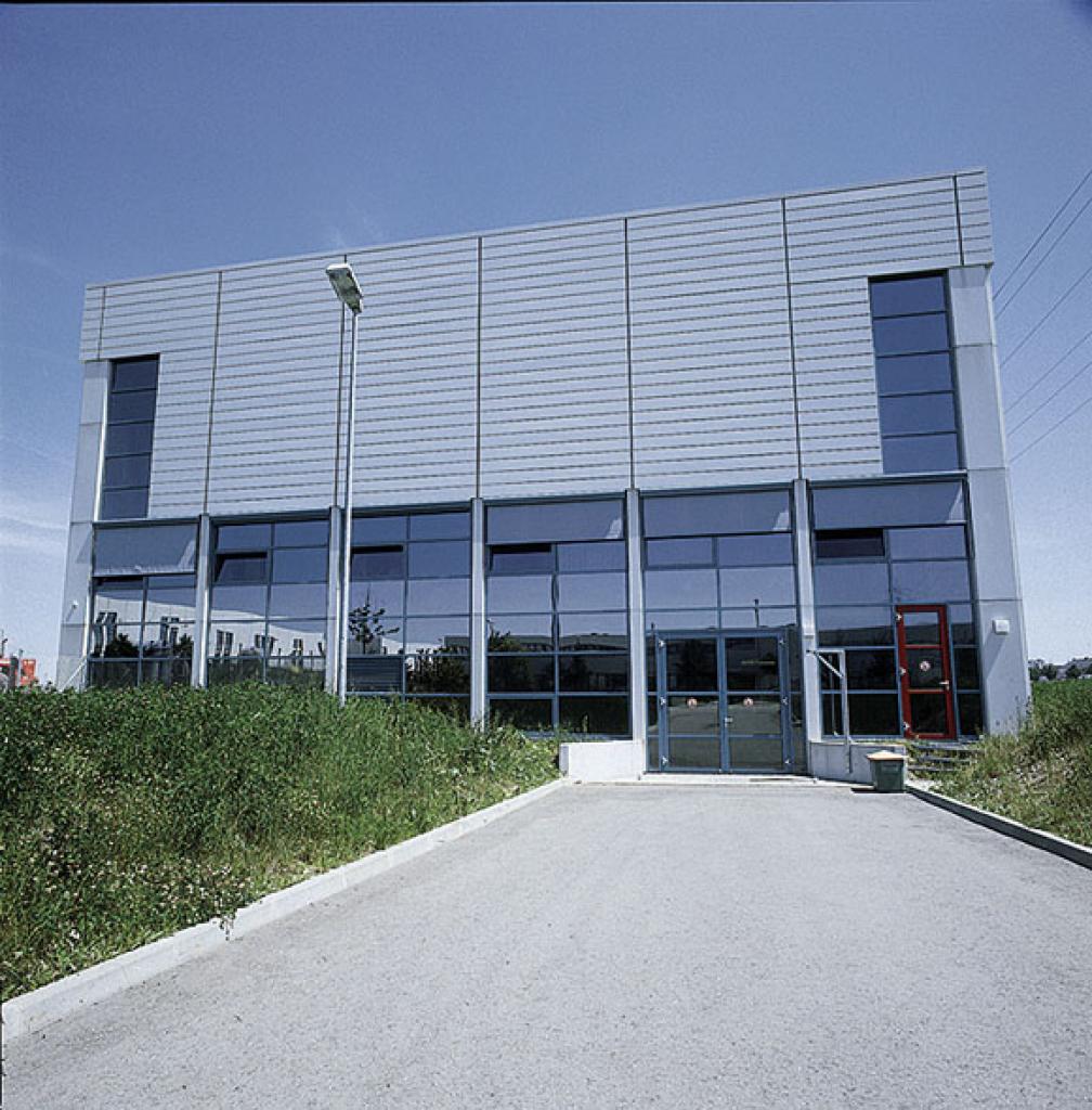 [30/03/2009] Fujitsu-Siemens-Standort Augsburg bleibt erhalten (7)