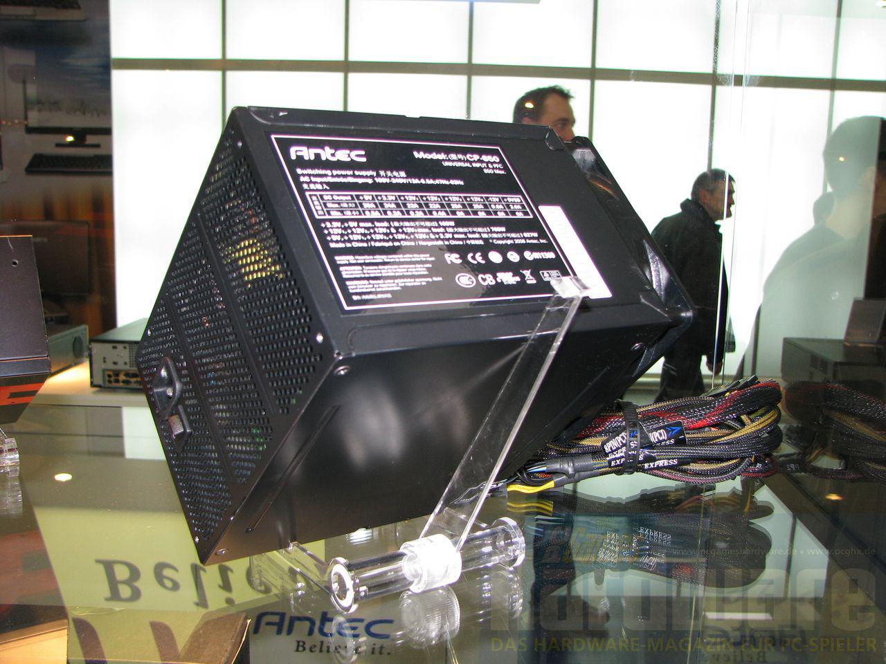 [09/03/2009] Neuer, überdimensionierter Formfaktor: Das Antec CP-850