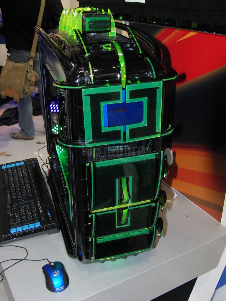 [02/03/2009] Babetech.de-Modding-PC: Cosmos Dragon - echt giftig (6)