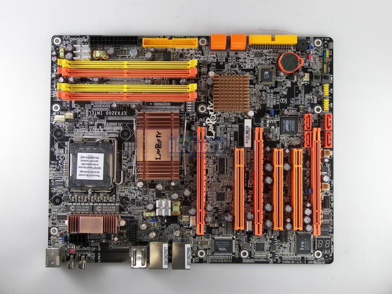 [19/03/2009] DFI ICFX3200-T2RG