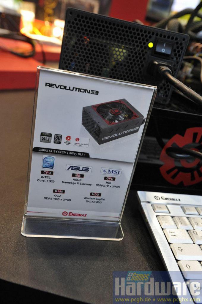 [04/03/2009] Ebenfalls auf der Cebit zu sehen: Das Revolution 85+ von Enermax
