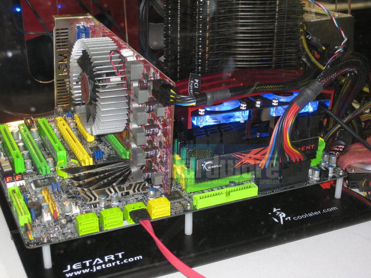 [03/03/2009] G.Skills neue Trident-Serie auf der Cebit 09