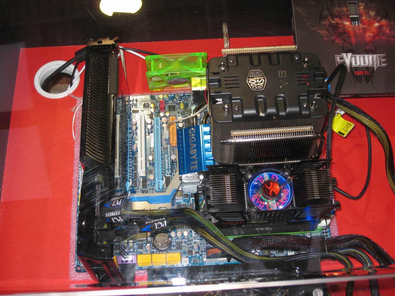 [16/03/2009] GEIL_DDR3-1800_02