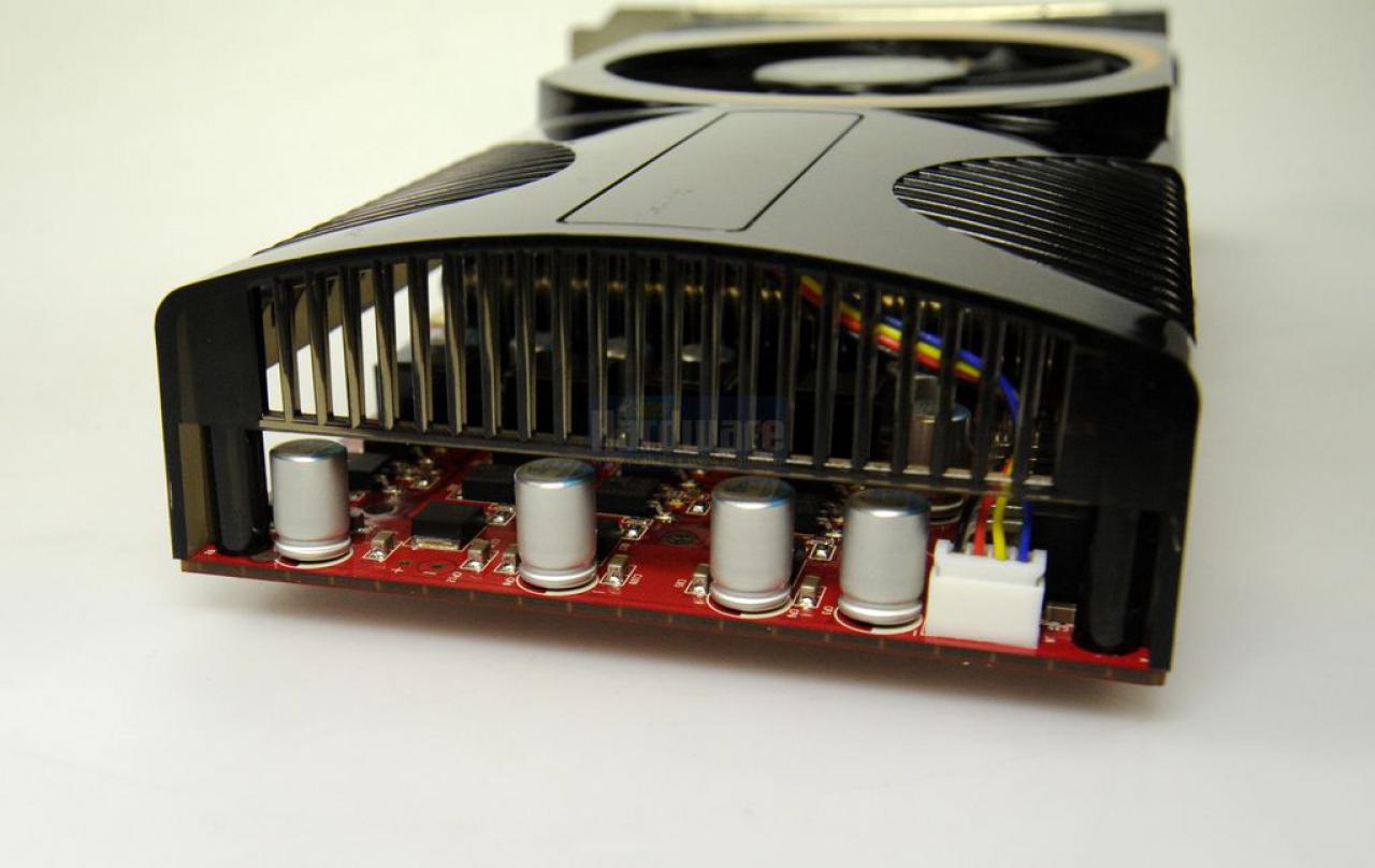 [04/03/2009] Geforce GTS 250 2GB von Palit - neu im Test-Labor der PC Games Hardware. (3)