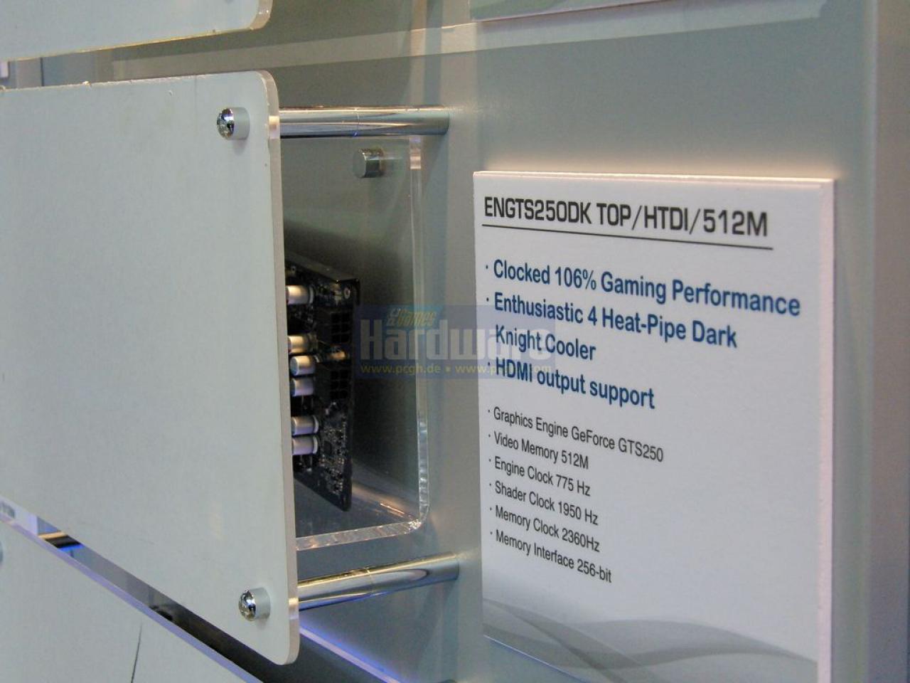 [01/03/2009] Asus Geforce GTS 250 Dark Knight auf der Cebit (1)