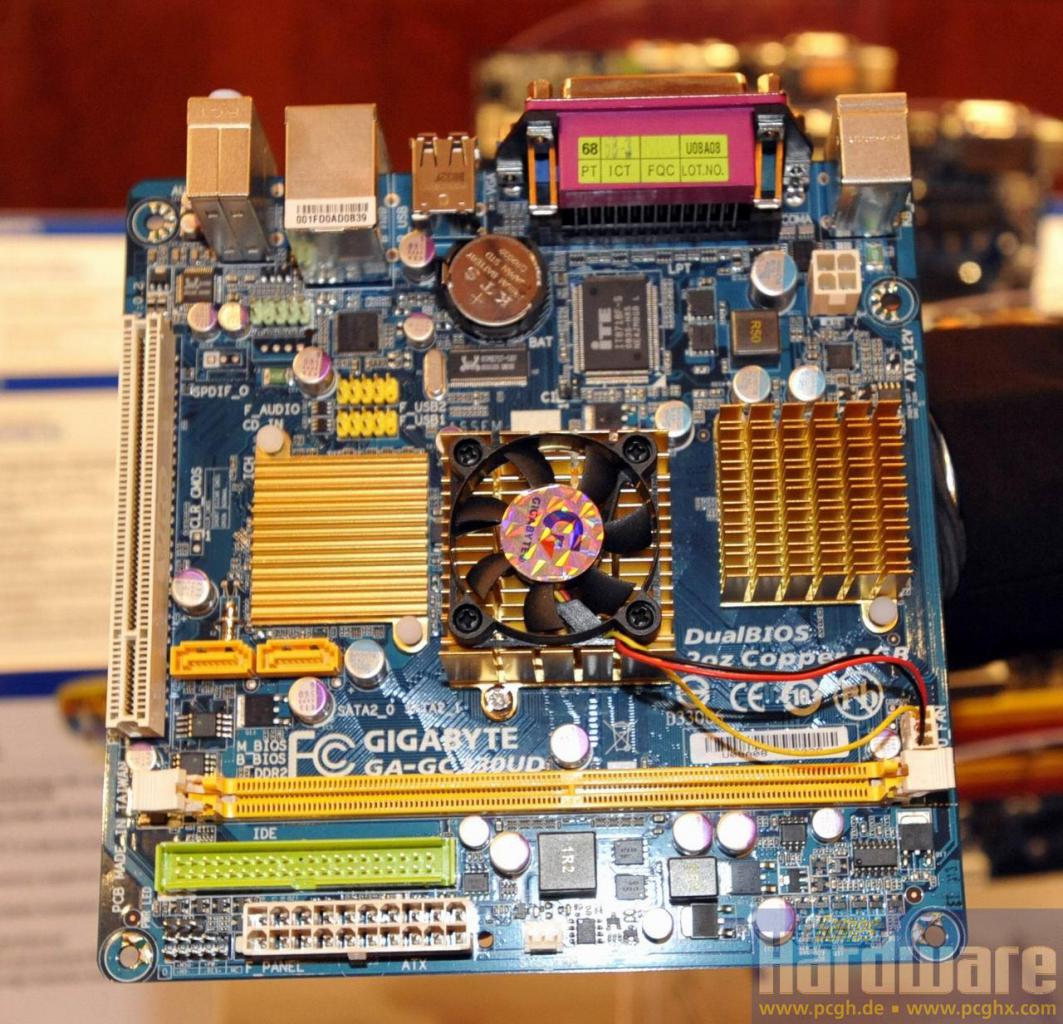 [09/03/2009] Gigabyte Mikro ATX