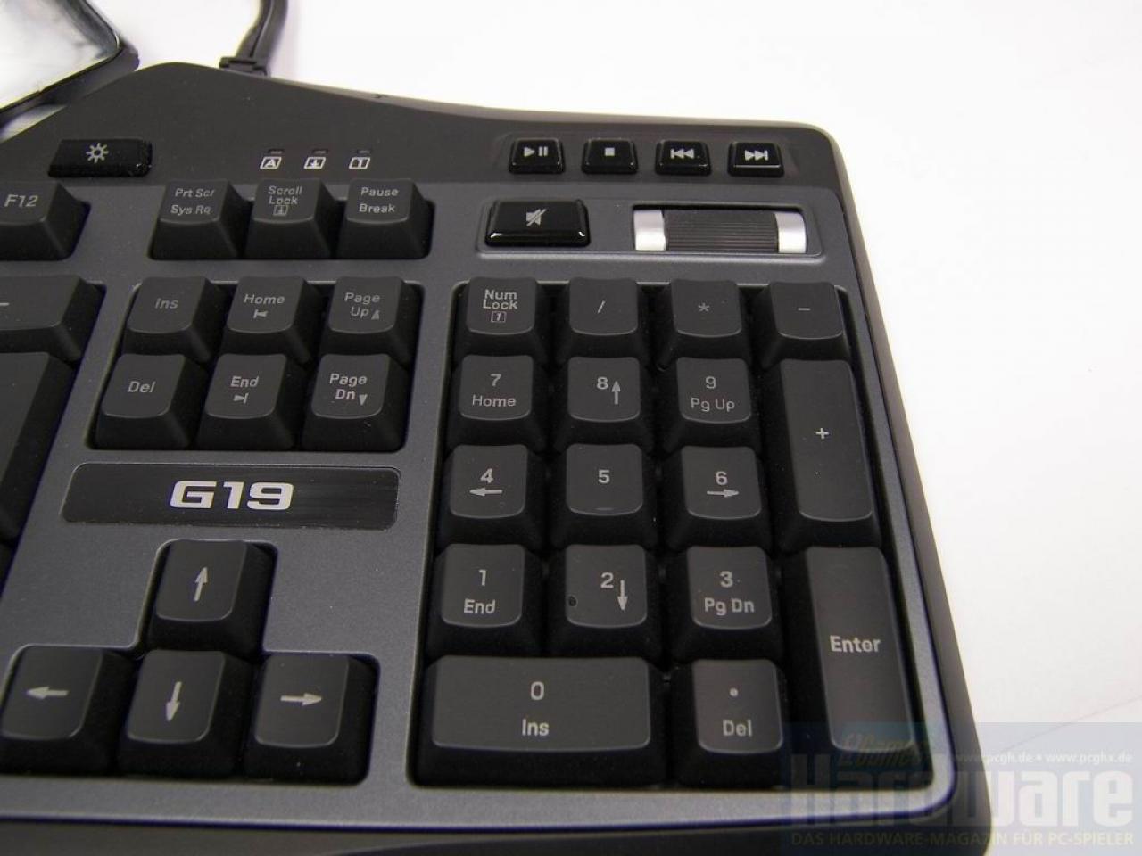 [09/03/2009] Logitech G19 (24)