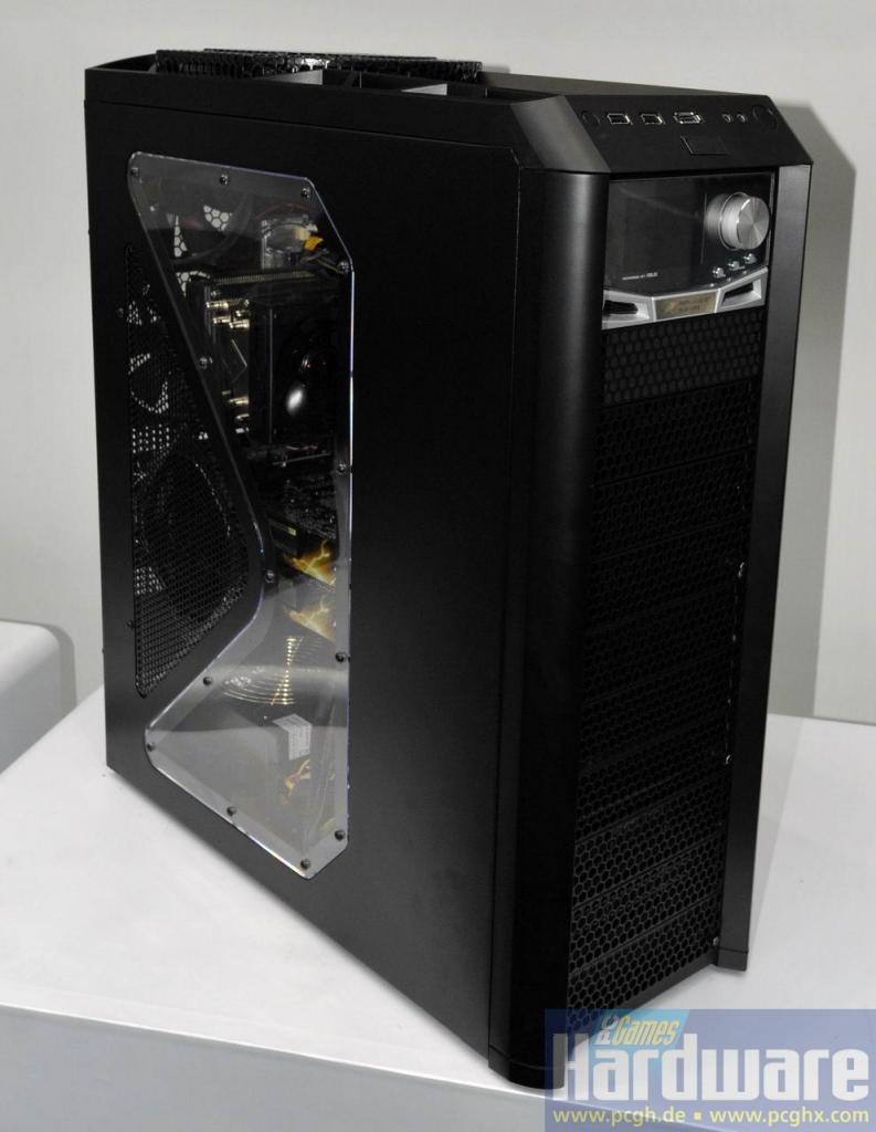[04/03/2009] Asus ROG-Gehäuse (12)