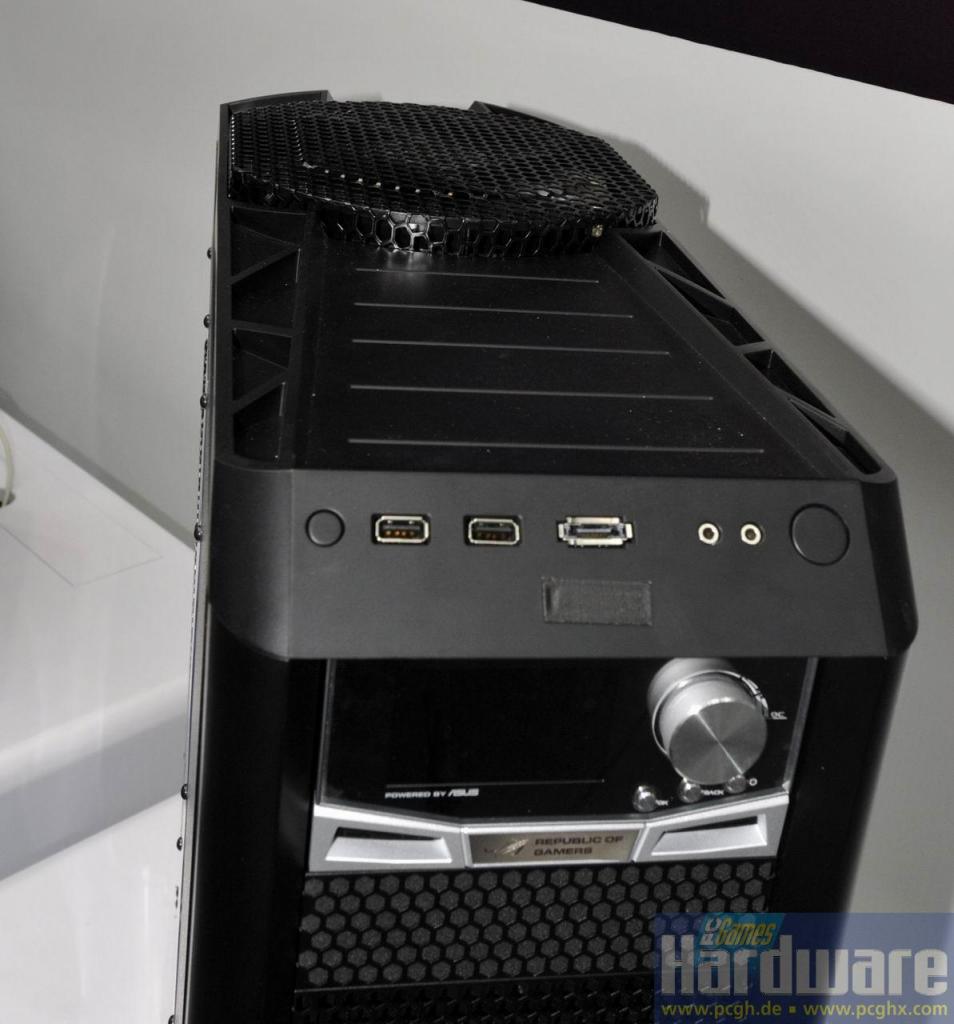 [04/03/2009] Asus ROG-Gehäuse (13)