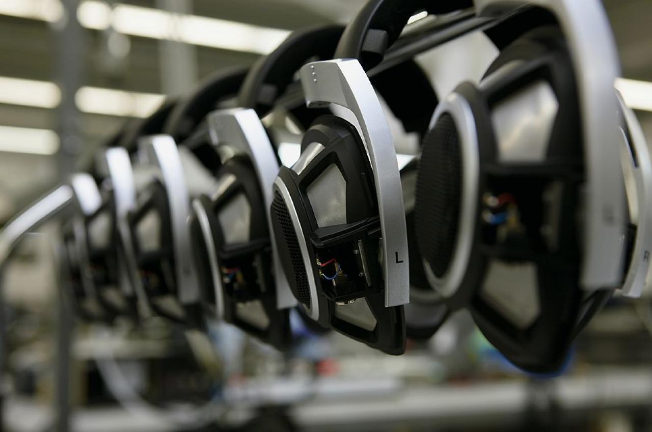 [17/03/2009] Fertigung: Sennheiser HD 800 (5)