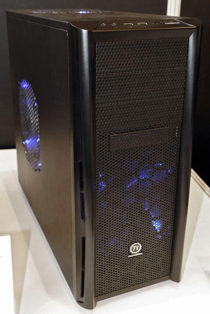 [13/03/2009] Thermaltake Element T