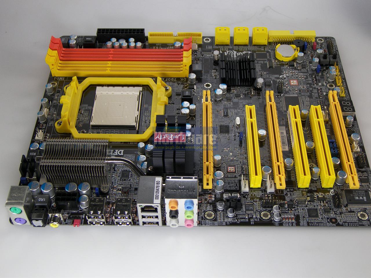 [25/03/2009] DFI Lanparty DK 790FXB-M3H5 (6)