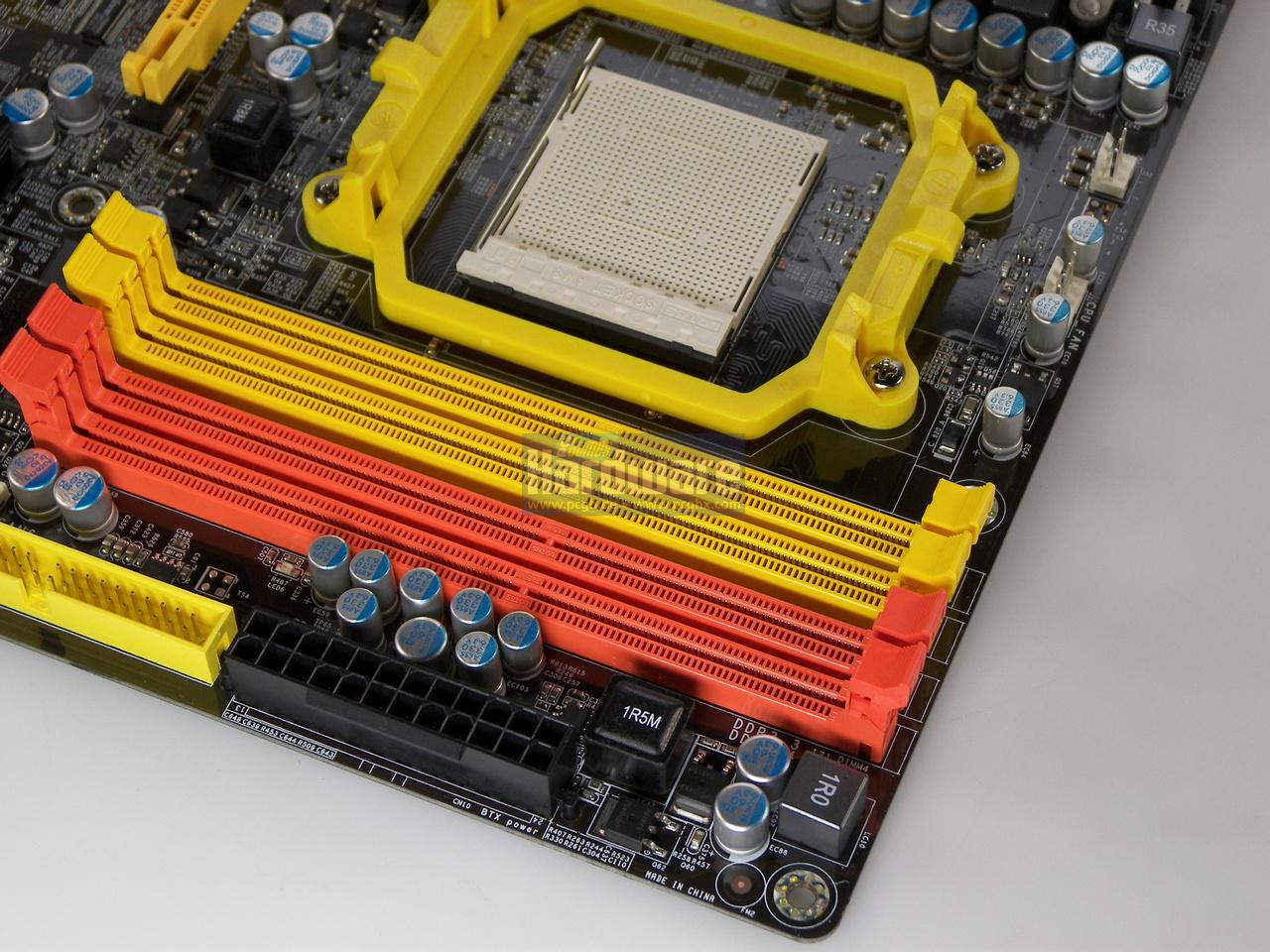 [25/03/2009] DFI Lanparty DK 790FXB-M3H5 (9)