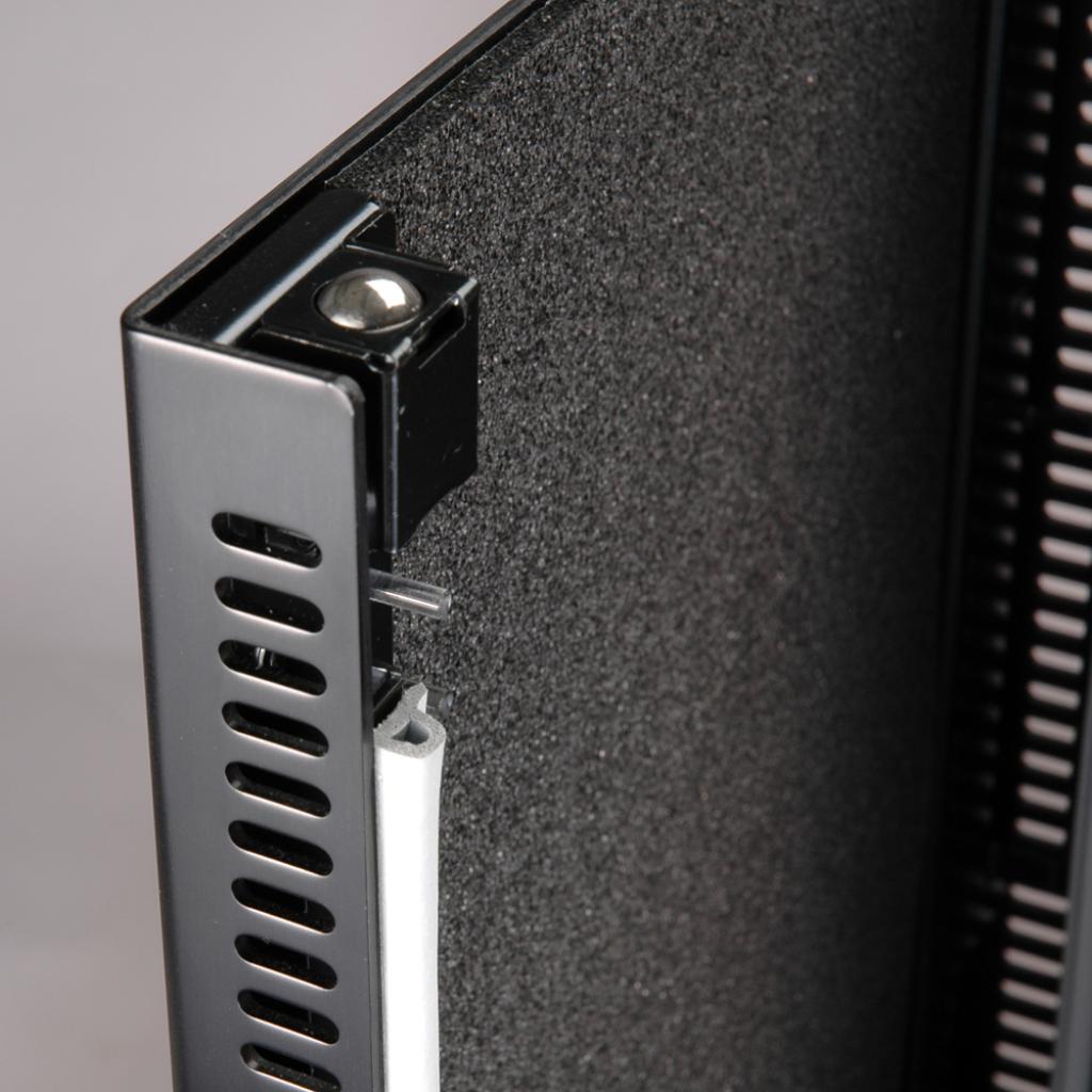 [24/03/2009] Lian Li PC-B10 (9)