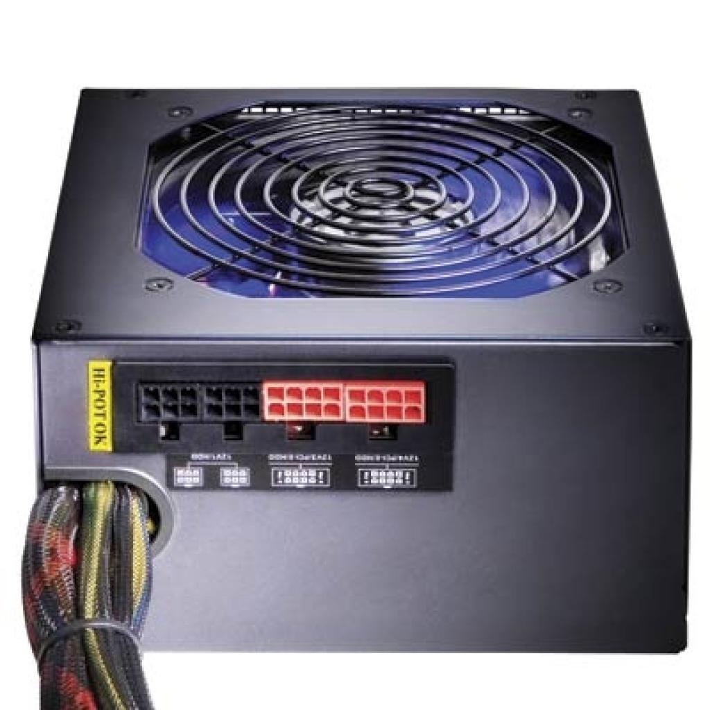 [03/03/2009] Antec Truepower New TP-750 Blue (1)