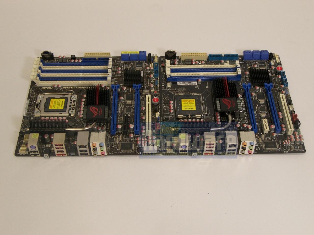 [30/04/2009] Asus Rampage II Gene, Sockel 1366 (links) und Asus Maximums II Gene, Sockel 775 (2)