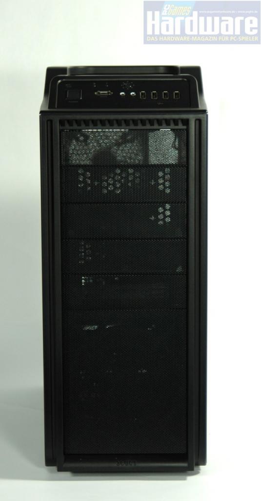 [09/04/2009] Cooler Master Storm Scout 