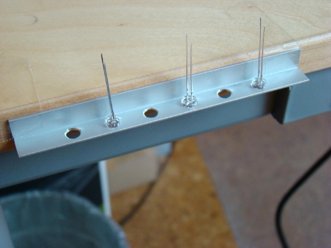 [22/04/2009] PCGH Extreme: LED-Leiste im Eigenbau (8)
