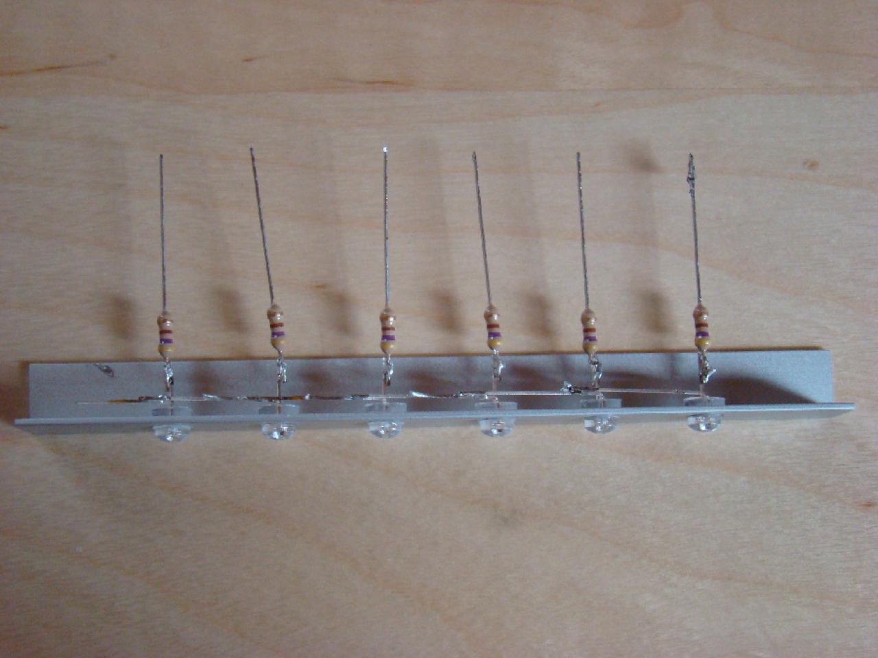 [22/04/2009] PCGH Extreme: LED-Leiste im Eigenbau (12)