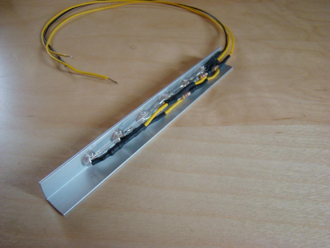 [22/04/2009] PCGH Extreme: LED-Leiste im Eigenbau (14)
