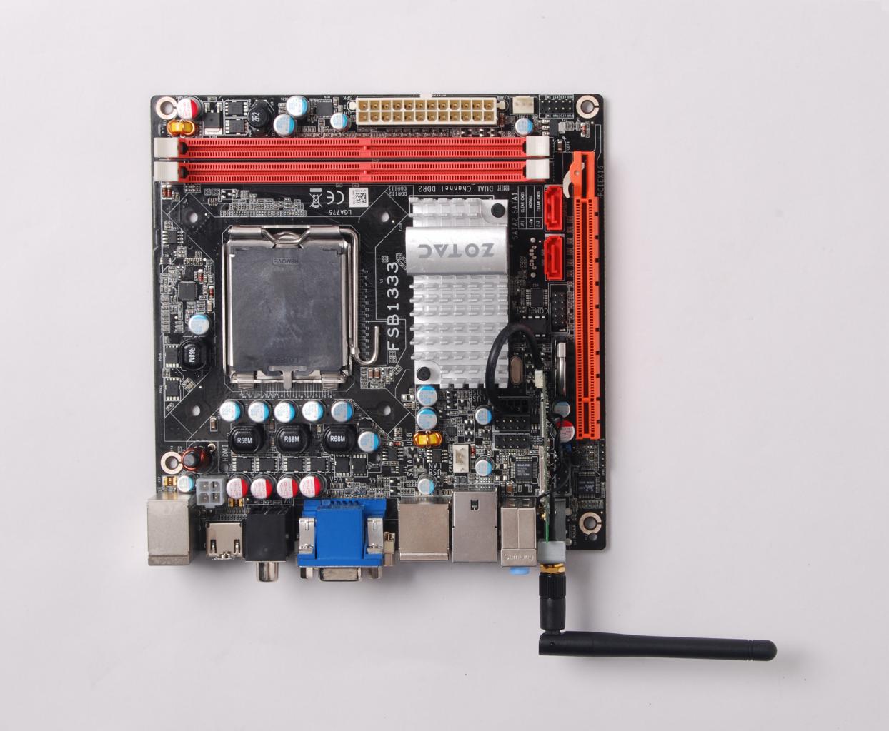 [22/04/2009] Zotac Geforce 9300-ITX Wifi (4)