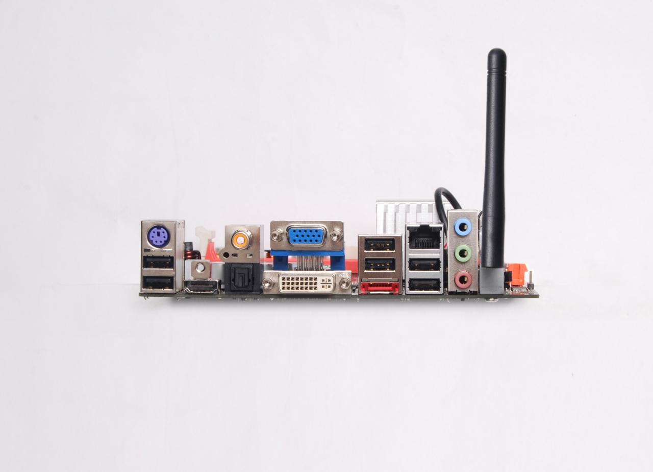 [22/04/2009] Zotac Geforce 9300-ITX Wifi (8)