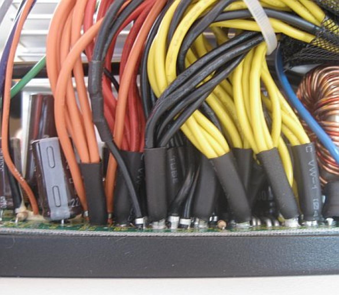 [03/04/2009] Bauteile und Funktionsweise eines Netzteils erklärt (8)