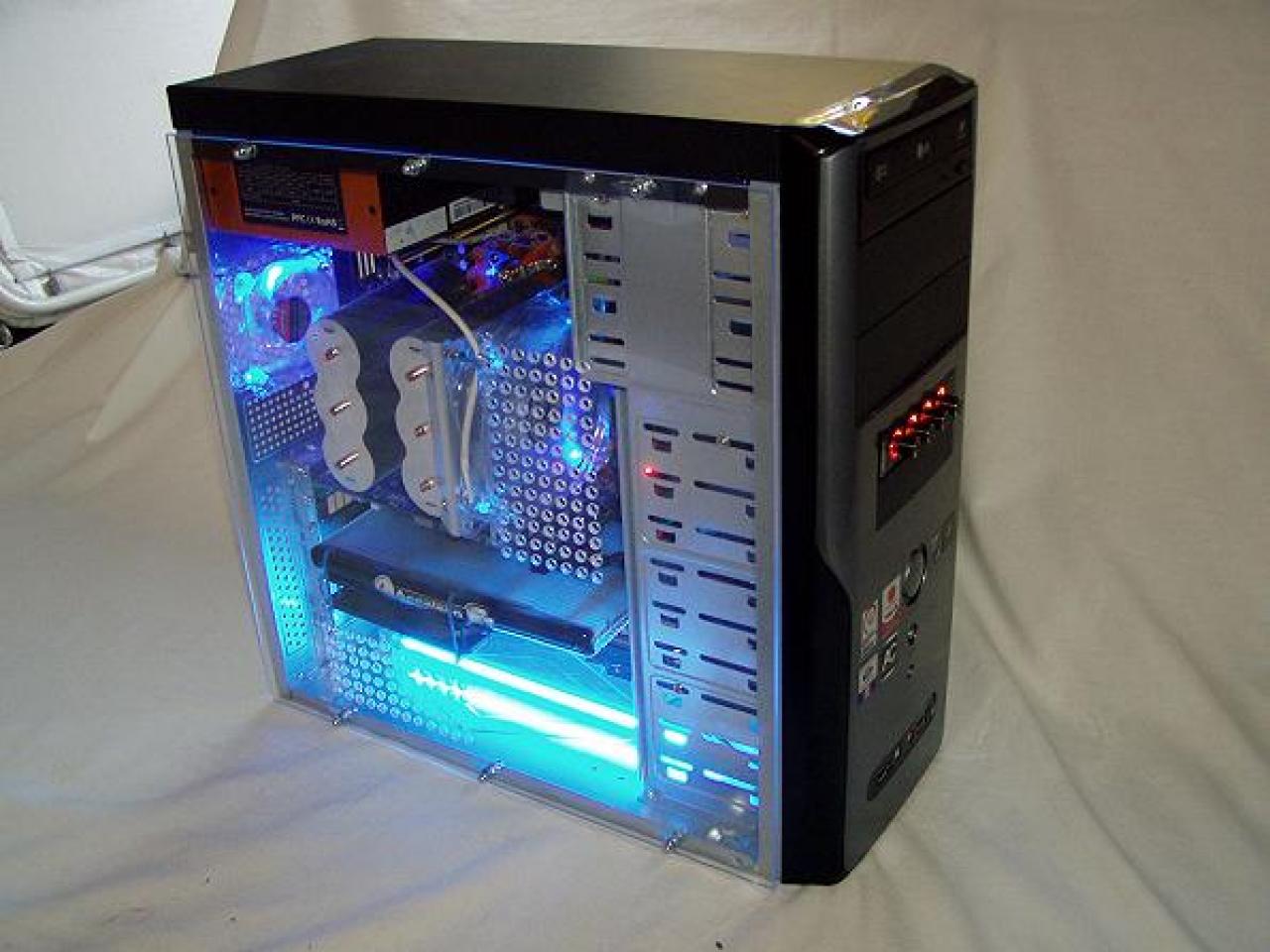 [22/04/2009] Seitenwand aus Plexiglas: Anleitung bei PCGH Extreme (10)