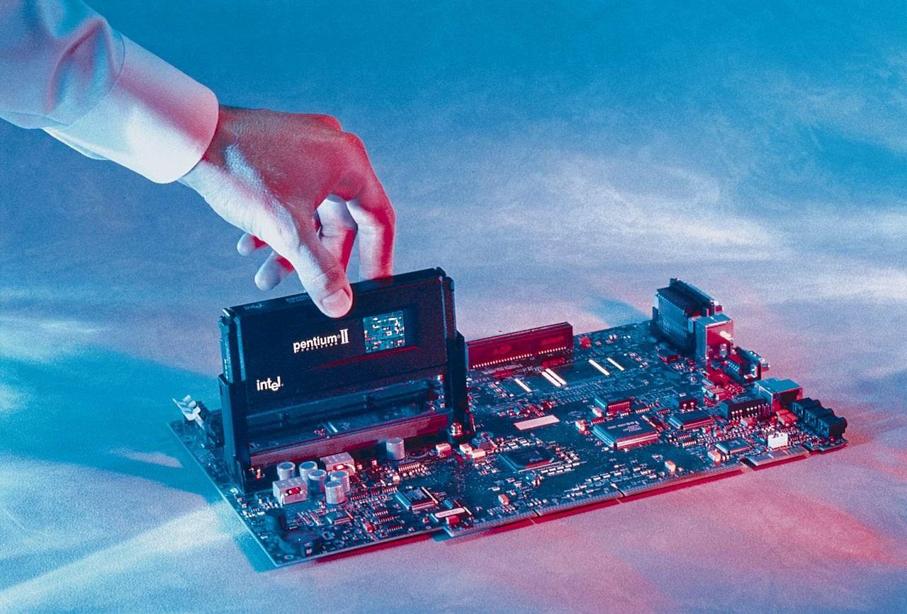 [09/04/2009] Intel Pentium II: 1997
