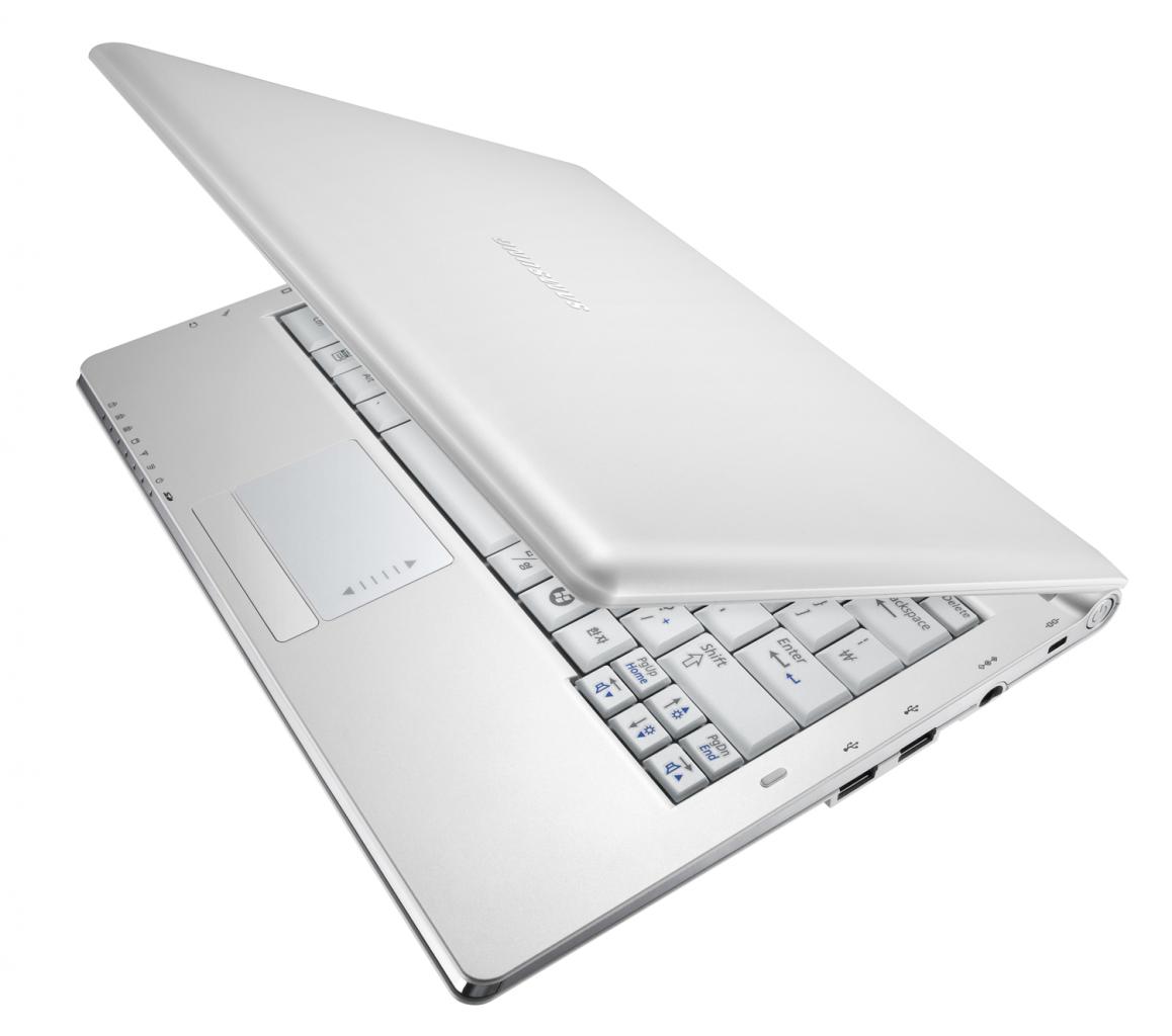 [30/04/2009] Samsung NC20: Pressbild des Netbooks mit Via Nano-Prozessor (1)
