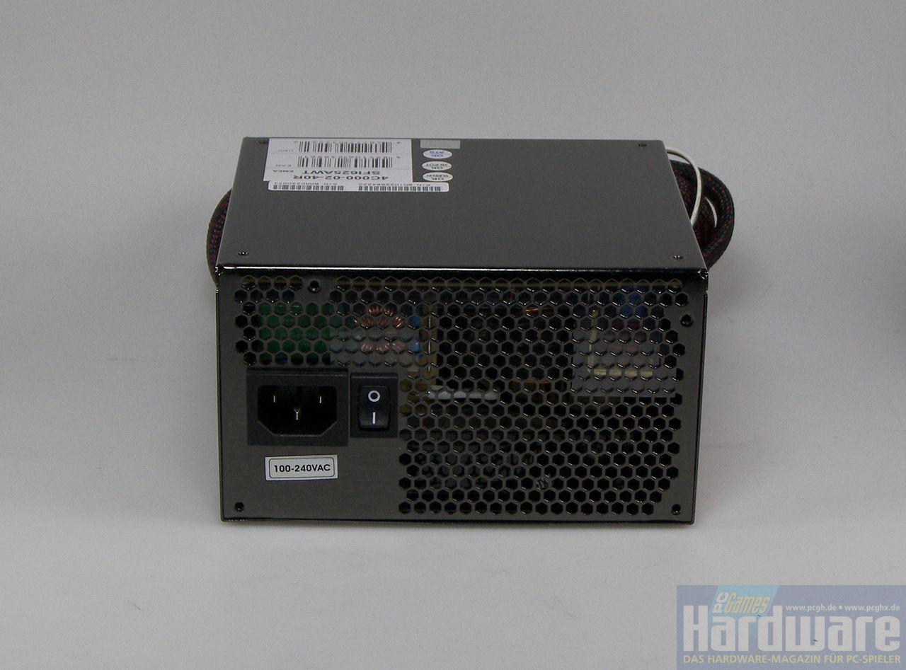 [27/04/2009] Sapphire FirePSU 625 Watt (4)