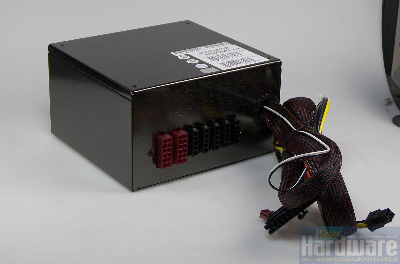 [27/04/2009] Sapphire FirePSU 625 Watt (5)