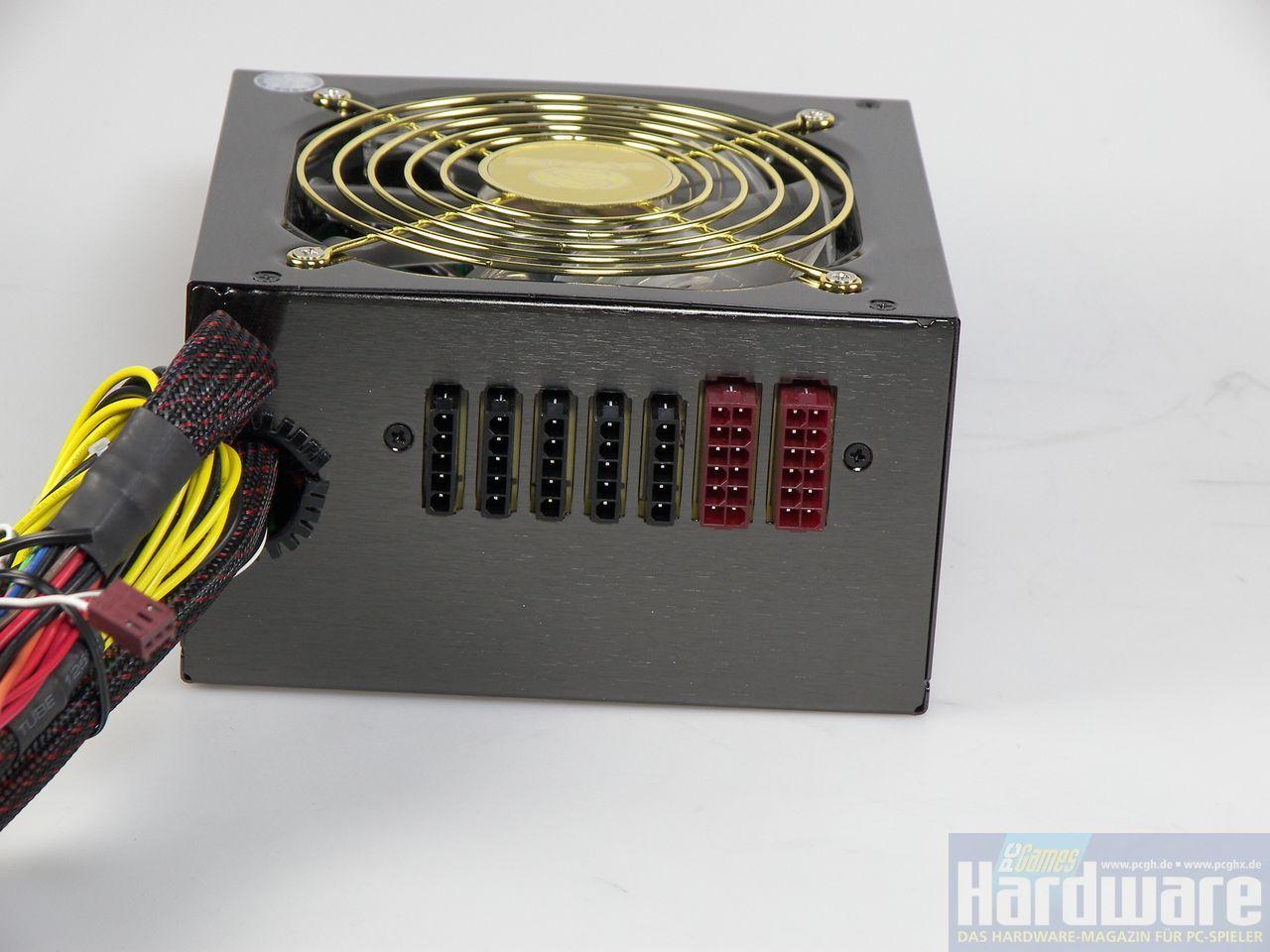 [27/04/2009] Sapphire FirePSU 625 Watt (8)