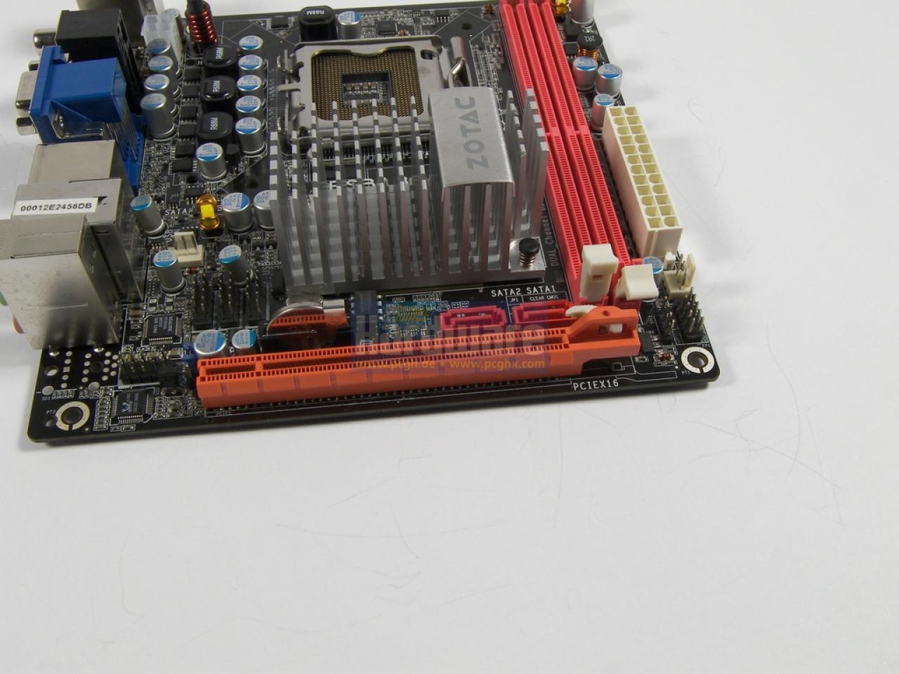 [15/04/2009] Zotac Geforce 9300-ITX Wifi (10)