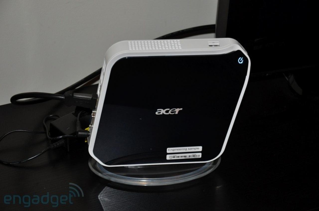 [20/04/2009] Nvidia Ion und Intel Atom: Nettop-PC Acer Aspire Revo ausgepackt
