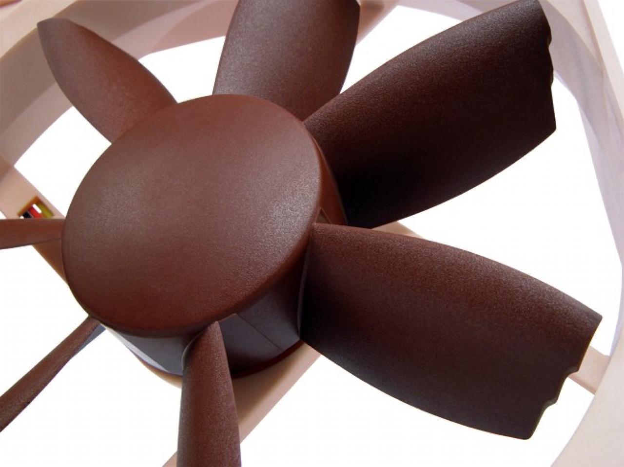 [21/04/2009] Noctua präsentiert NF-S12B Premium-Lüfter (2)
