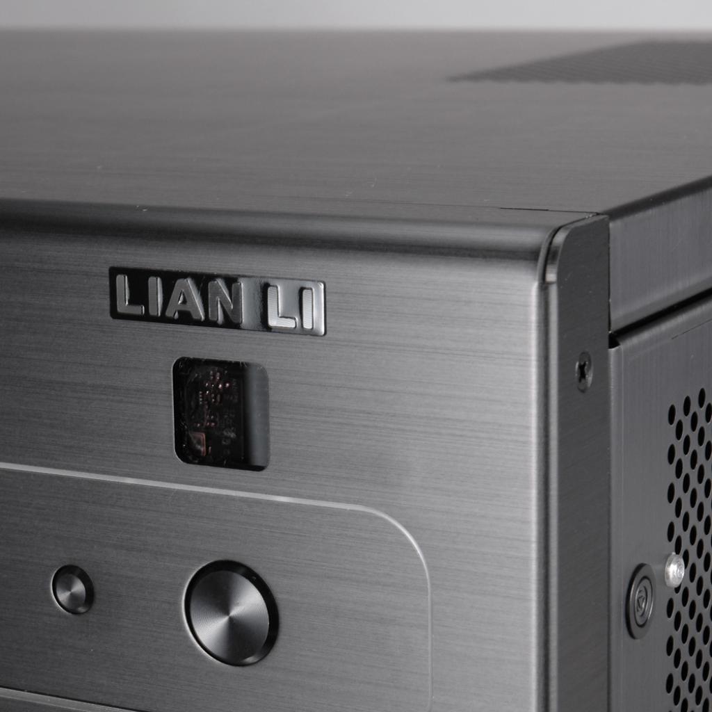 [03/04/2009] neu vorgestelles Lian-Li PC-C39 HTPC-Gehäuse (10)
