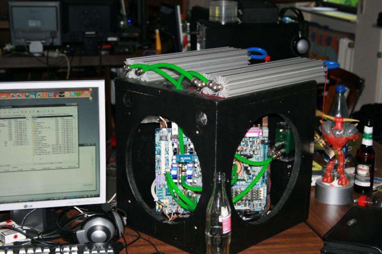 [29/04/2009] PCGH Extreme: Sehenswerter Wakü-PC (2)