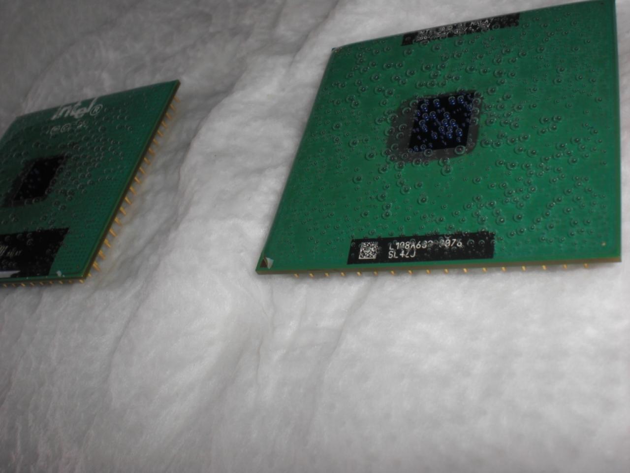 [08/05/2009] Pentium III (gebadet)