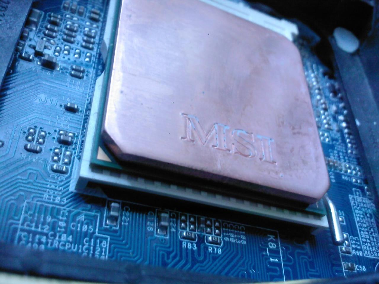 [08/05/2009] Athlon Mobile 4000+ (S754)