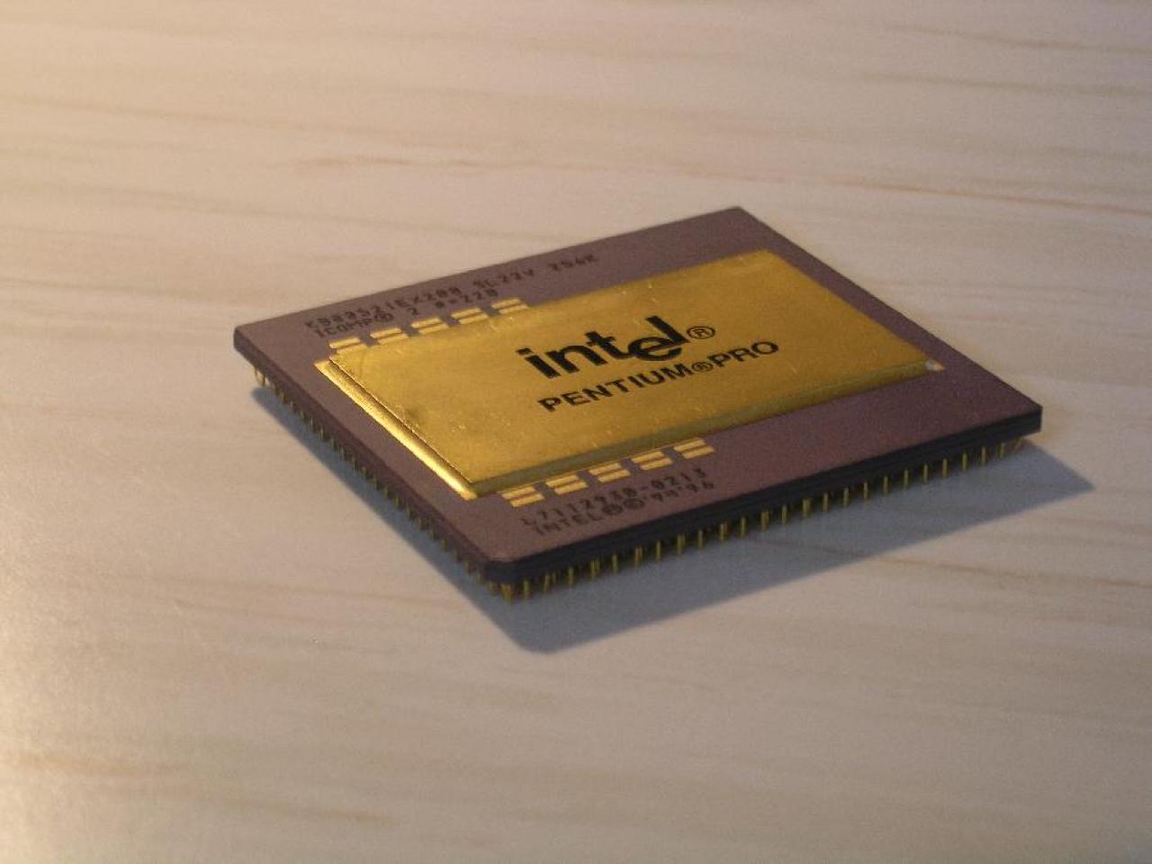 [08/05/2009] Intel Pentium Pro - P6 - 200 MHz