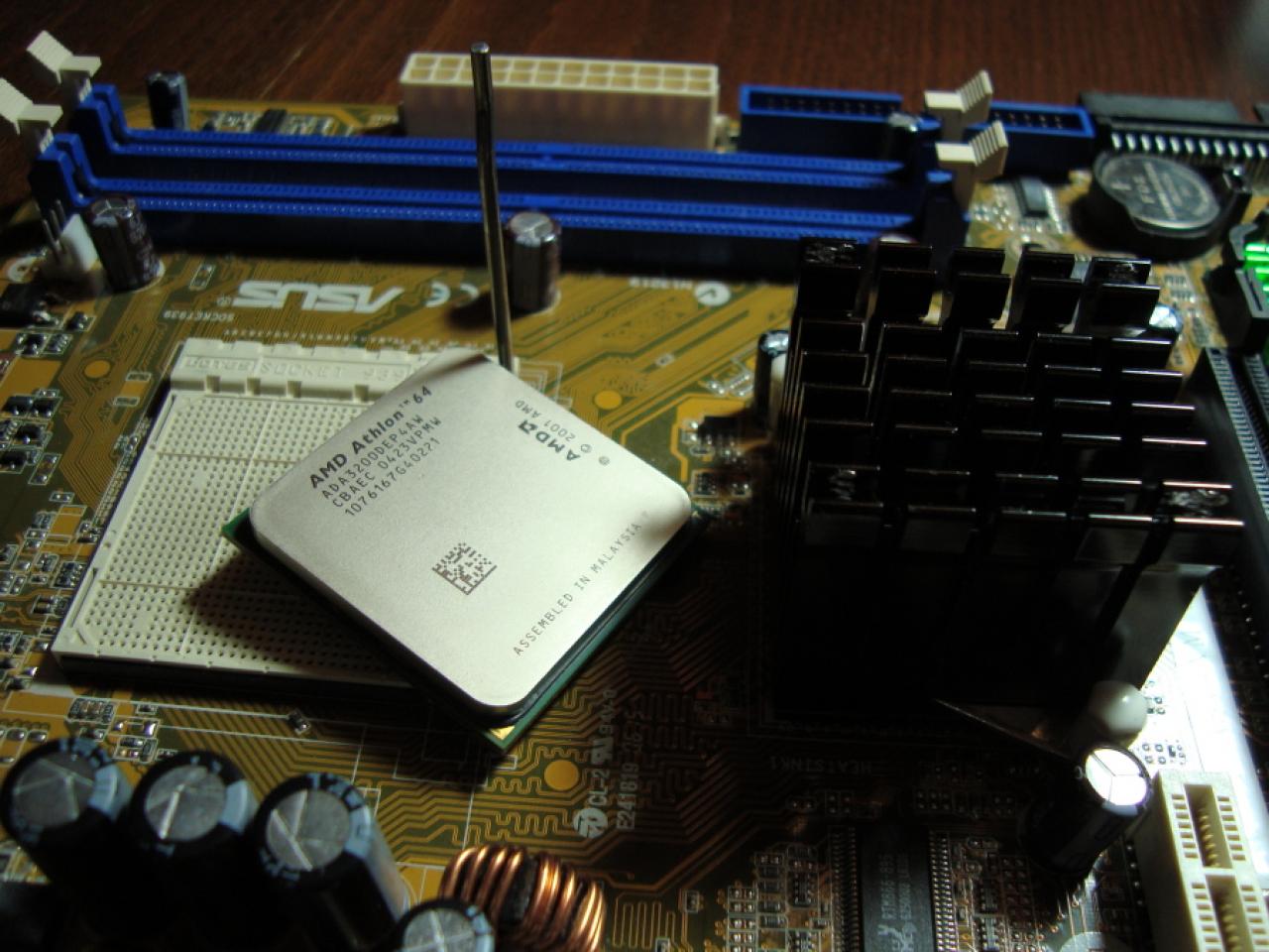 [08/05/2009] Athlon 64 3200+