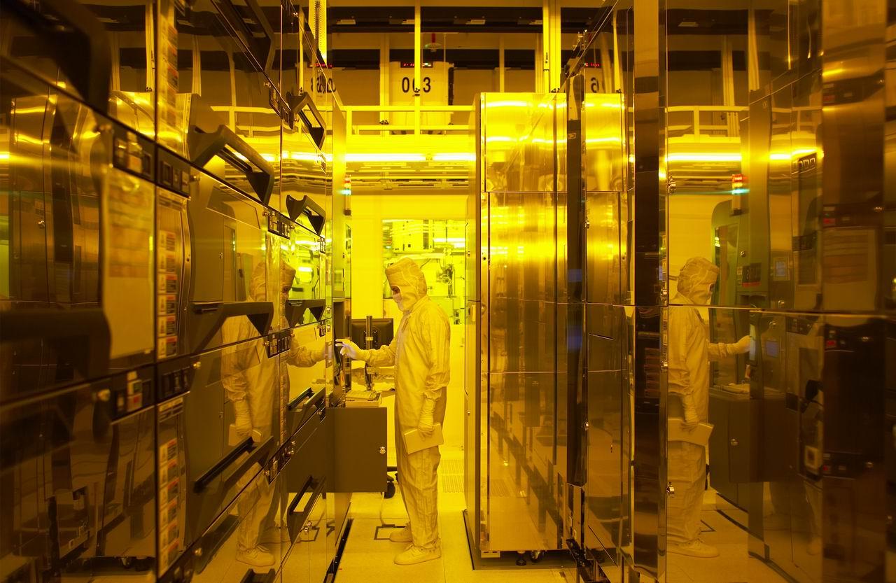 [19/05/2009] Weitere Bilder zum Modul Photolithography („Litho“) 