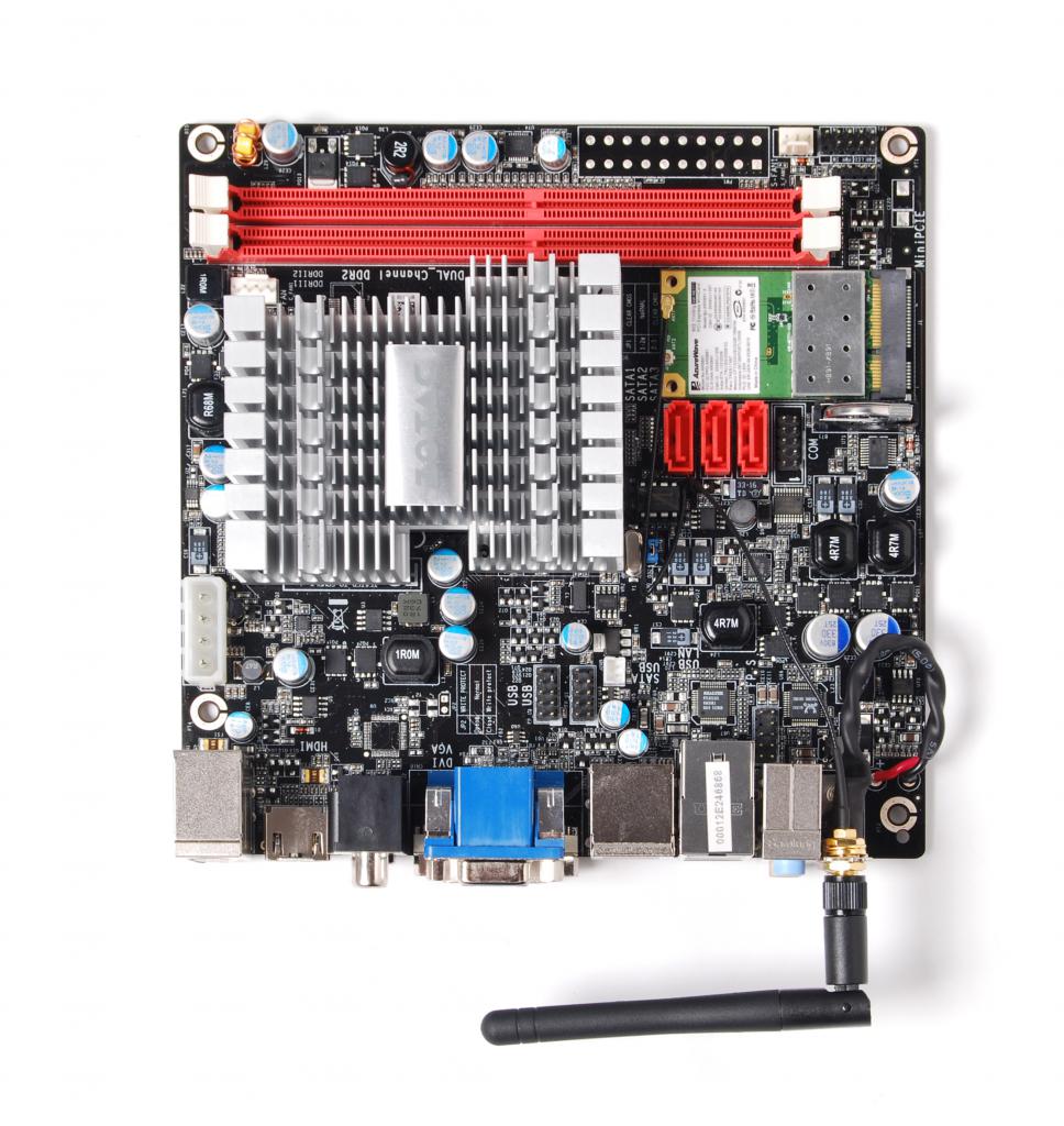 [13/05/2009] Zotac Ion ITX B (4)